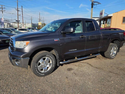 2011 Toyota Tundra Grade