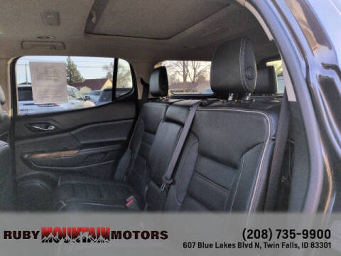 2017 GMC Acadia Denali