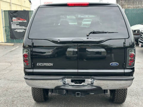 2005 Ford Excursion XLT
