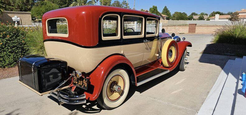 1931 Packard 826 SEDAN