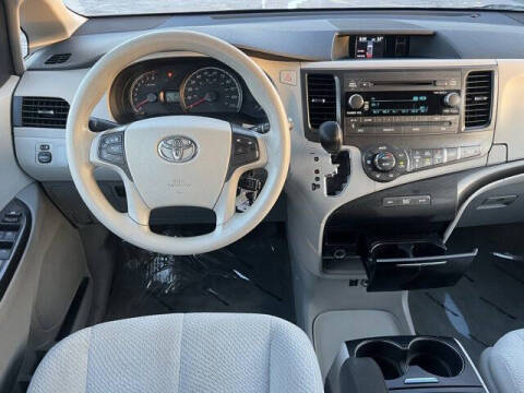 2014 Toyota Sienna