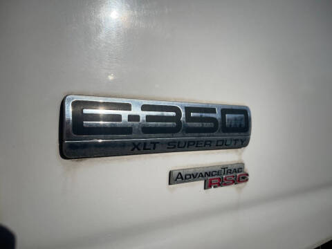 2010 Ford E-Series E-350 SD XLT