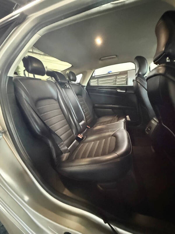 2018 Ford Fusion Hybrid SE