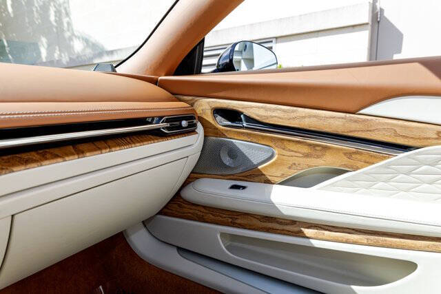 2026 Aston Martin DB12 Volante