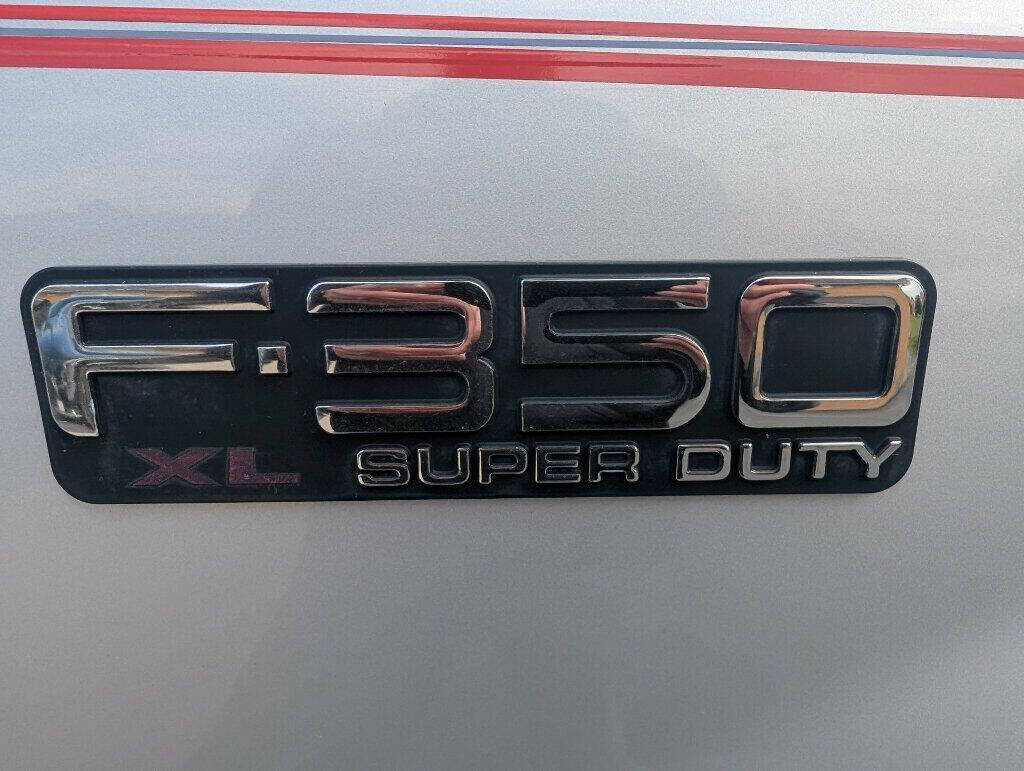 2001 Ford F-350 Super Duty 20