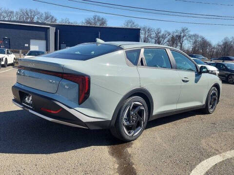 2025 Kia K4 EX