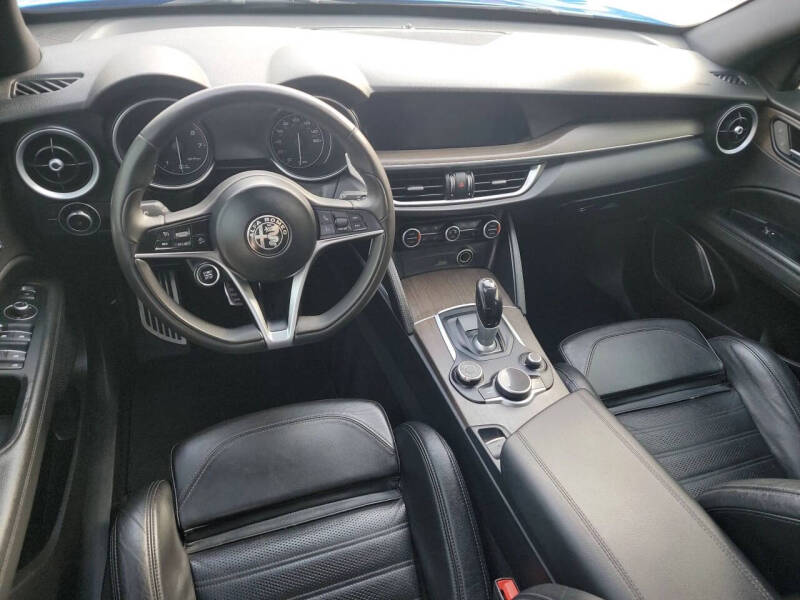 2018 Alfa Romeo Stelvio Ti Sport