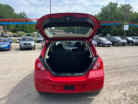 2011 Nissan Versa 1.8 S