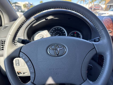 2005 Toyota Sienna XLE 7 Passenger
