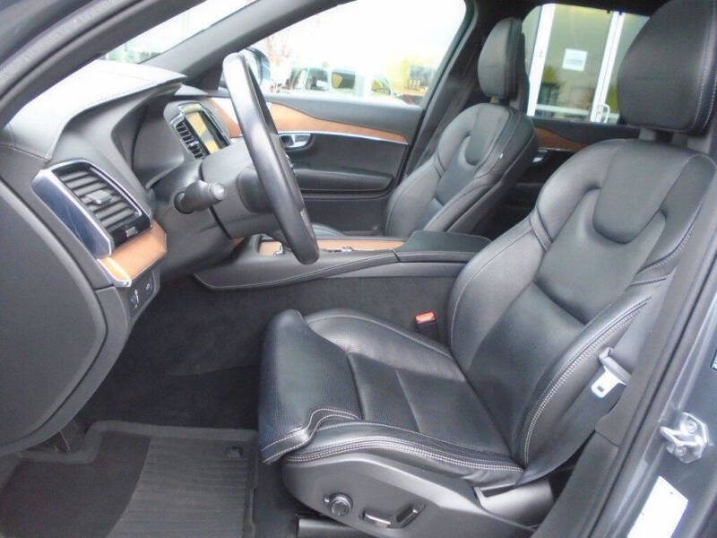 2018 Volvo XC90 T6 Inscription