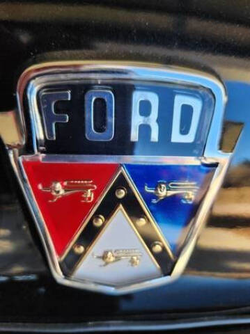 1951 Ford Custom Deluxe