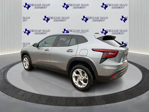 2025 Chevrolet Trax LS