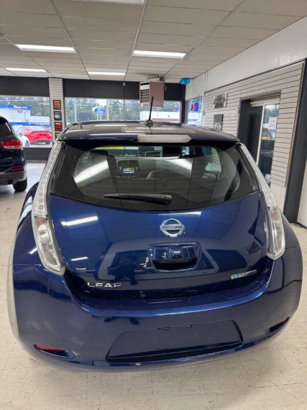 2016 Nissan LEAF SV