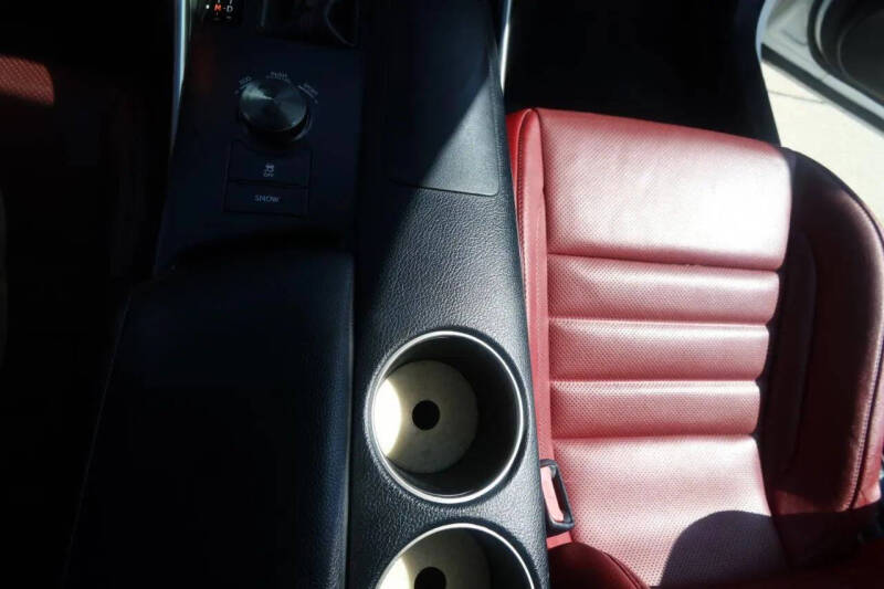 2016 Lexus IS 200t