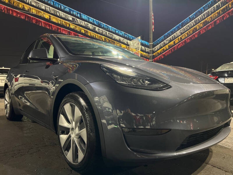 2023 Tesla Model Y Long Range