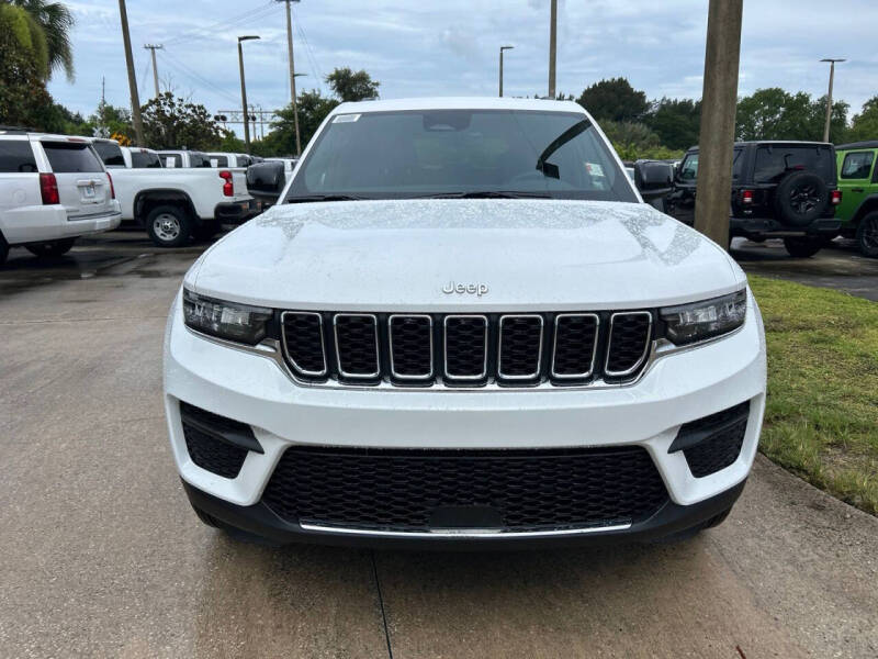 2026 Jeep Grand Cherokee Laredo