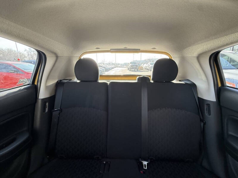 2024 Mitsubishi Mirage ES