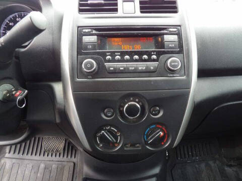 2016 Nissan Versa 1.6 SV