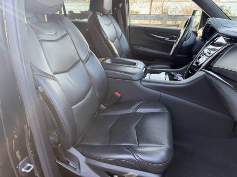 2020 Cadillac Escalade ESV Platinum