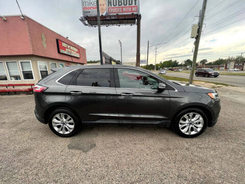 2020 Ford Edge Titanium