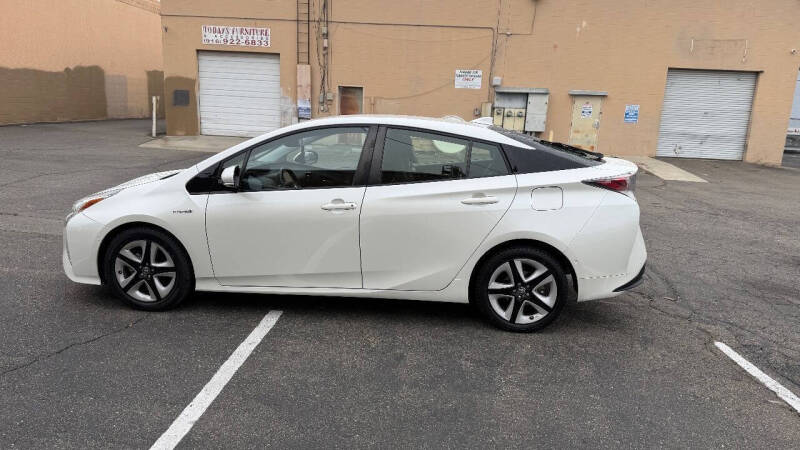 2018 Toyota Prius Four Touring