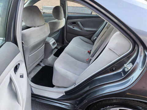 2010 Toyota Camry LE
