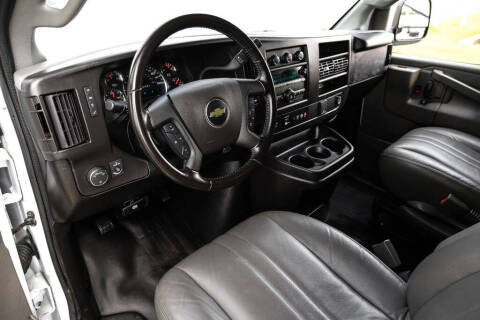 2023 Chevrolet Express 2500