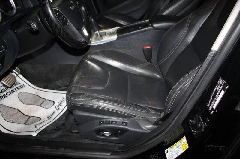 2012 Volvo S60 T6 R-Design