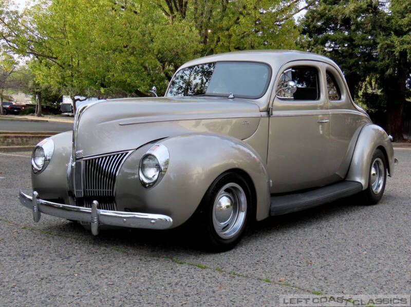 1940 Ford Deluxe