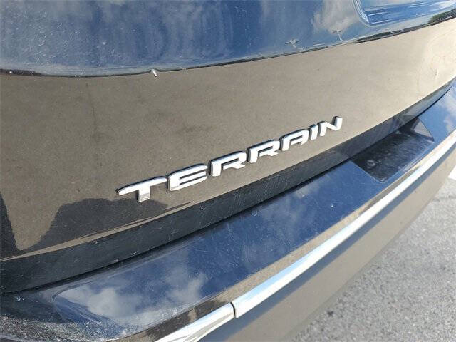 2024 GMC Terrain SLT