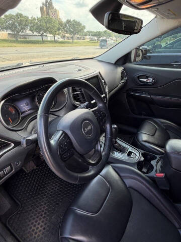 2019 Jeep Cherokee Trailhawk