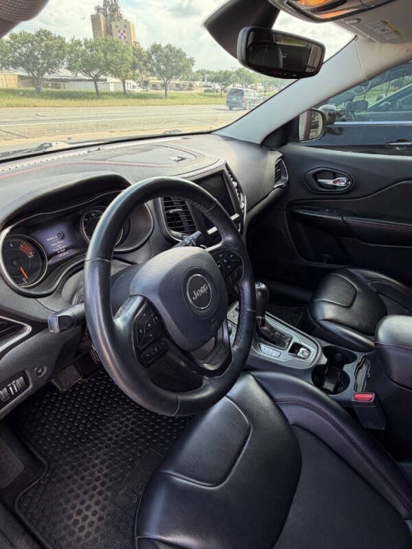 2019 Jeep Cherokee Trailhawk