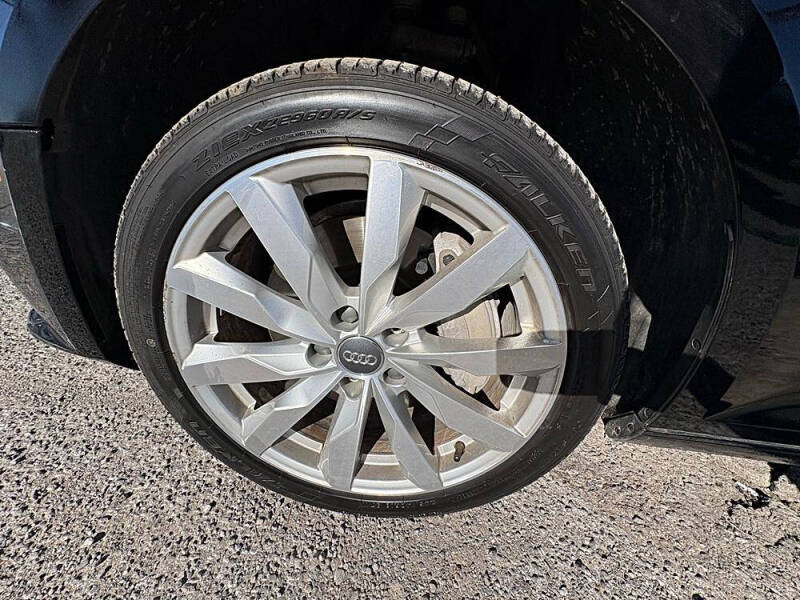 2017 Audi A4 2.0T quattro Premium