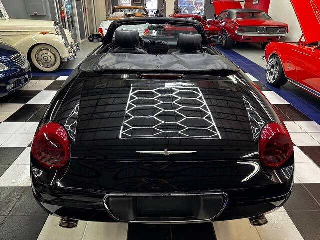 2005 Ford Thunderbird Deluxe