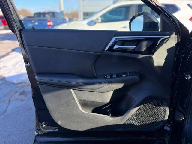 2023 Mitsubishi Outlander PHEV SE