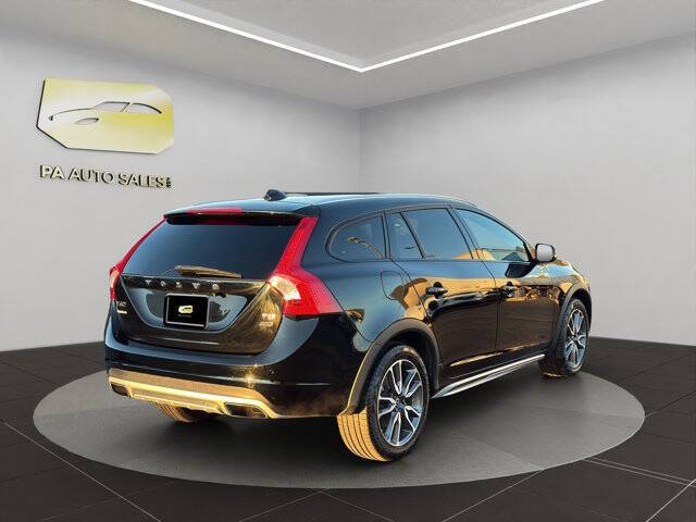 2017 Volvo V60 Cross Country T5 Premier