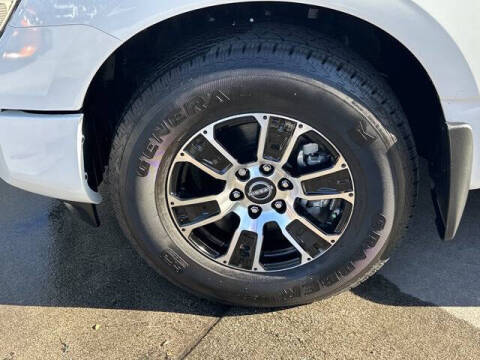 2024 Nissan Titan SV