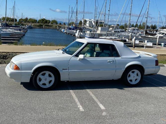 1993 Ford Mustang