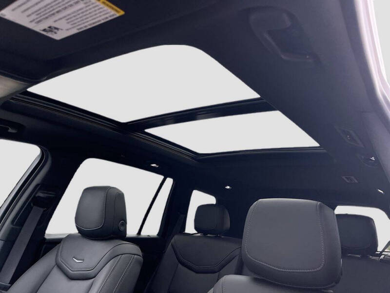 2025 Cadillac XT6 Luxury
