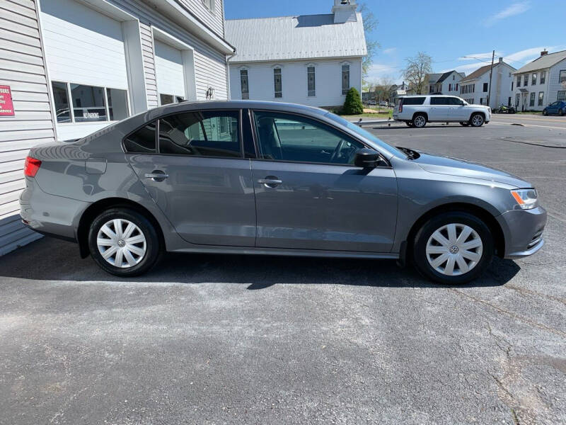 2015 Volkswagen Jetta for sale at VILLAGE SERVICE CENTER in Penns Creek PA