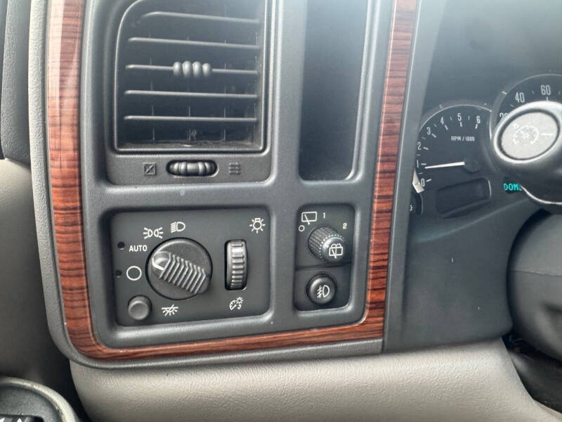 2003 Cadillac Escalade