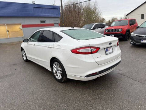 2016 Ford Fusion SE