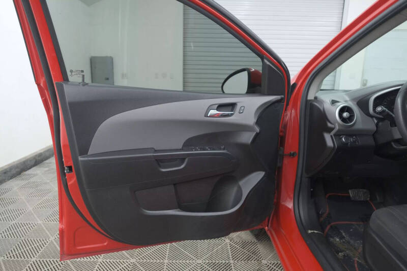 2017 Chevrolet Sonic LT Auto