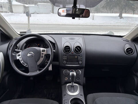 2013 Nissan Rogue SV w/SL Package