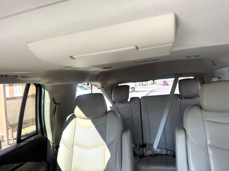 2015 Cadillac Escalade Luxury