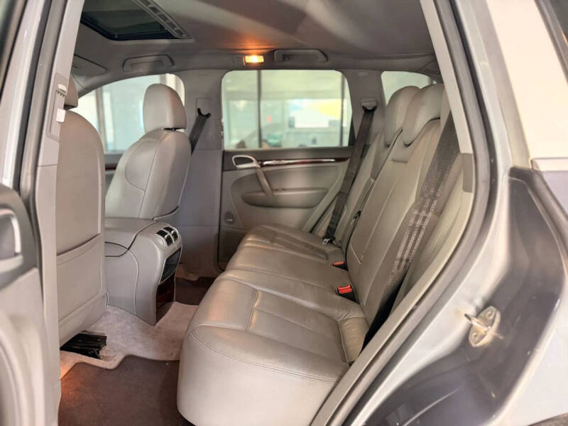 2004 Porsche Cayenne S
