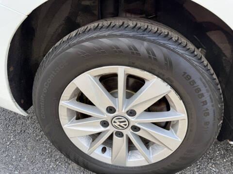 2016 Volkswagen Golf SportWagen TSI S