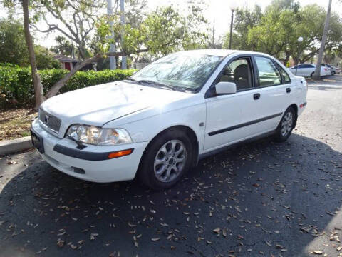 2002 Volvo S40 for sale at DONNY MILLS AUTO SALES in Largo FL