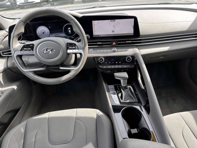 2023 Hyundai Elantra