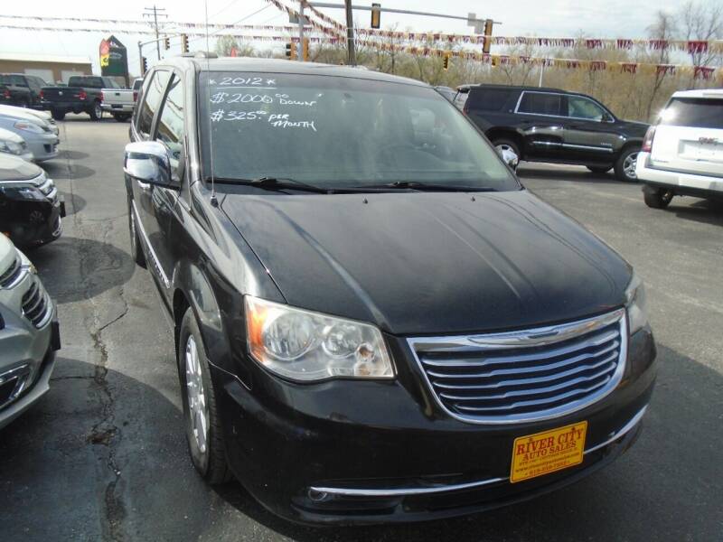2012 Chrysler Town and Country for sale at River City Auto Sales in Cottage Hills IL